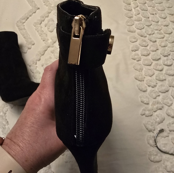 Size 10 (41) Black Booties - Picture 6 of 7